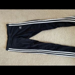 Adidas athletic leggings
